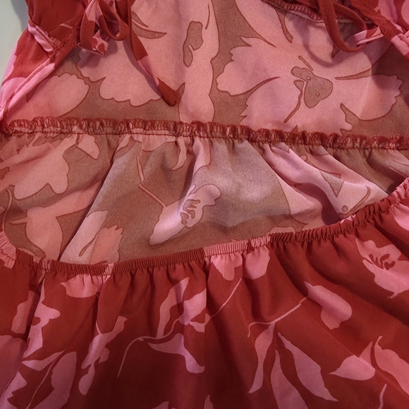 NWOT Elegant Red Floral Backless Dress Size S Summer Dress Knee Length - Picture 7 of 15